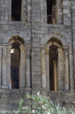 <center>Chapelle Notre-Dame d'Aubune </center> Deux colonnettes sont lisses, les deux autres torsadées.