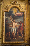 <center>Vacqueyras </center> A gauche, le martyre de St Barthélémy, écorché vif.