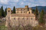 <center>Le temple de Lourmarin</center>et le château.
