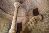 <center>Château de Lourmarin</center>L'escalier Renaissance.