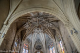 <center>L'église Saint-Nicolas. </center>Arcatures purement décoratives.